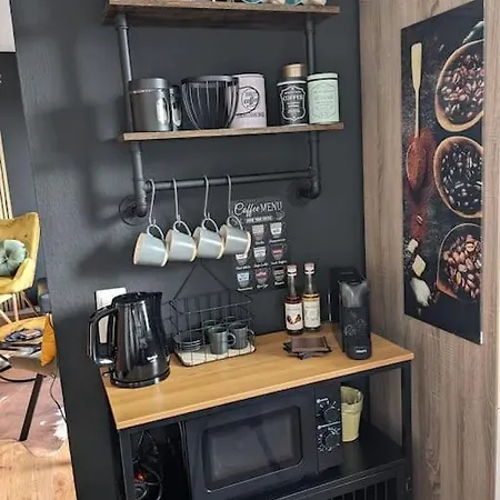 Apartment Downtown/balcony/coffee Bar/tv-streaming/top Wlan *